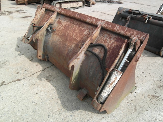 Zettelmeyer ZL 602 - Loader bucket: picture 3 Zettelmeyer ZL 602 - Loader bucket: picture 3