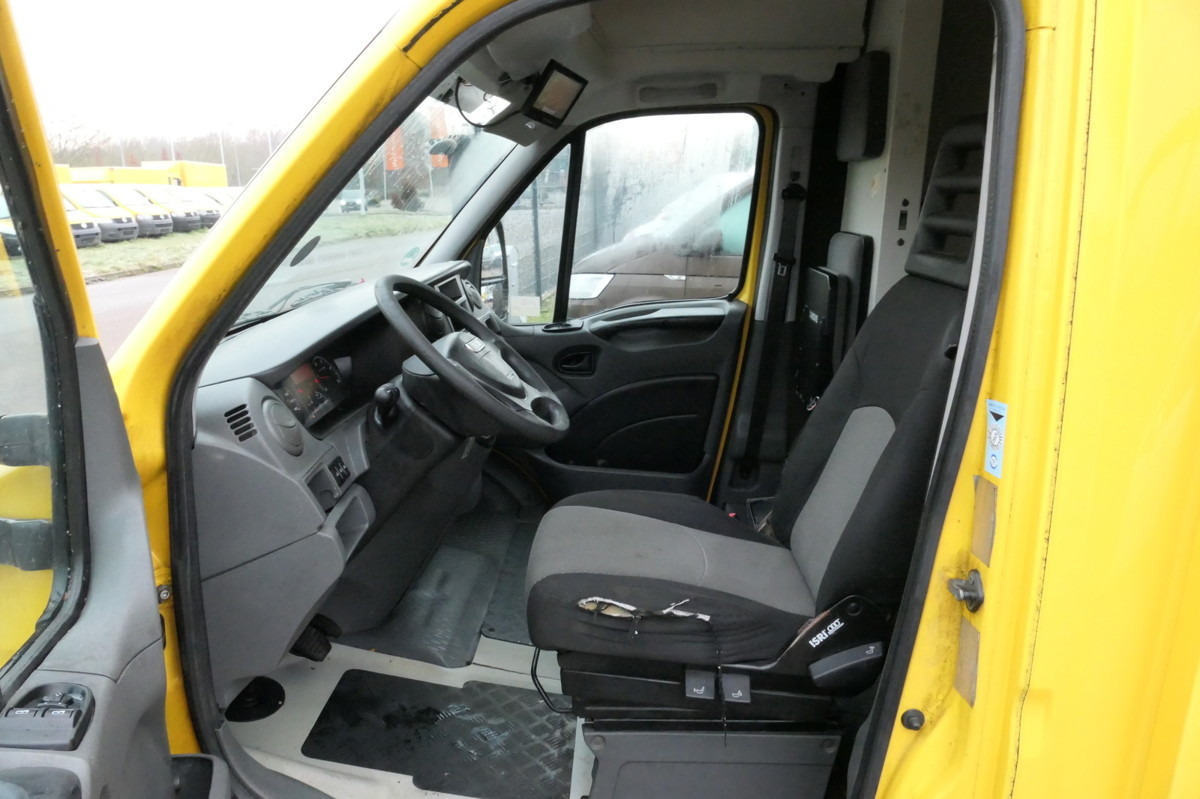 Closed box van IVECO Daily 35 S11 C30C AUTOMATIK KAMERA MAXI KAMERA R: picture 6