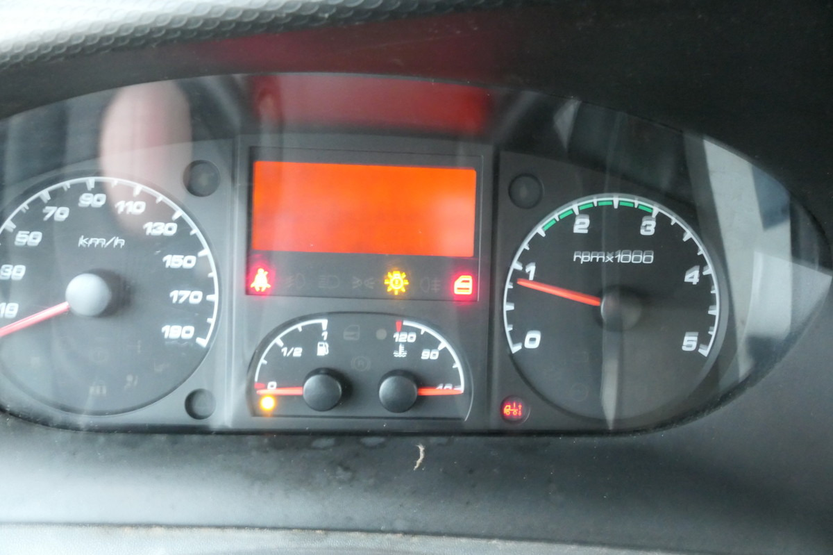Closed box van IVECO Daily 35 S11 C30C AUTOMATIK KAMERA MAXI KAMERA R: picture 9