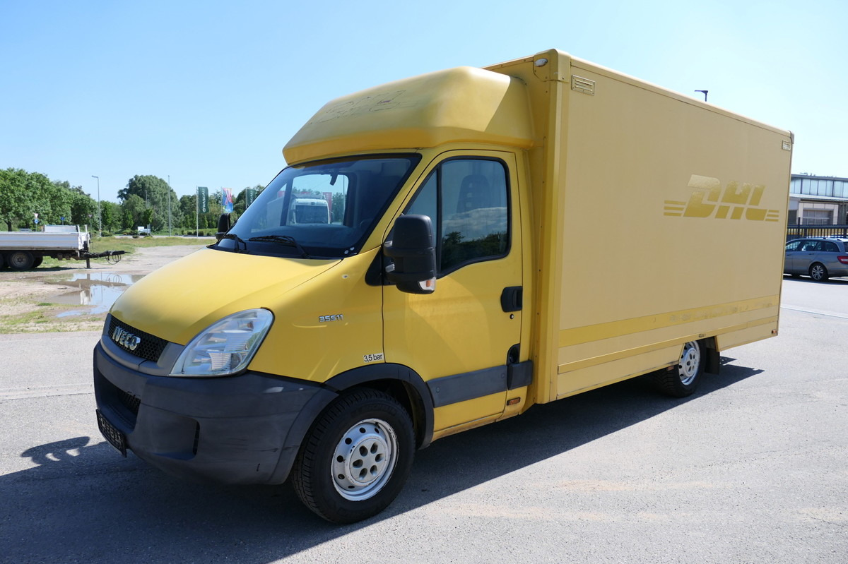 IVECO Daily 35 S11 C30C AUTOMATIK KAMERA MAXI Regale L - Closed box van: picture 2 IVECO Daily 35 S11 C30C AUTOMATIK KAMERA MAXI Regale L - Closed box van: picture 2