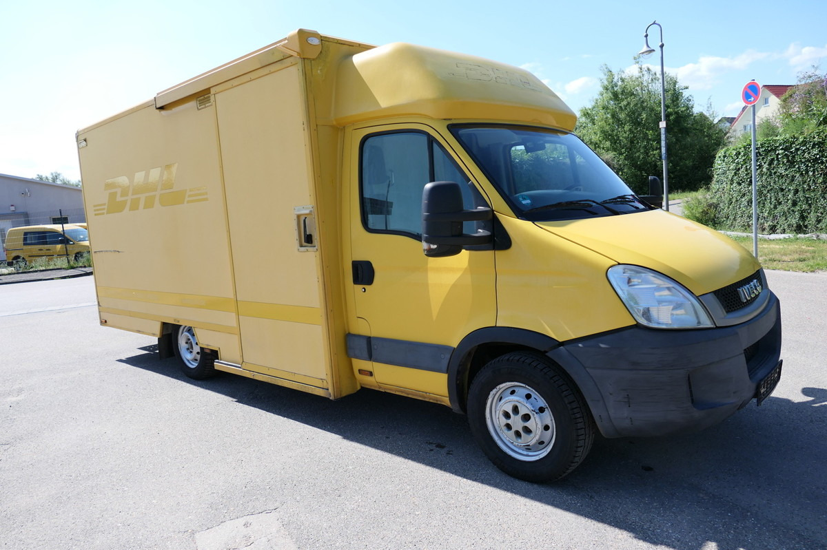 IVECO Daily 35 S11 C30C AUTOMATIK KAMERA MAXI Regale L - Closed box van: picture 3 IVECO Daily 35 S11 C30C AUTOMATIK KAMERA MAXI Regale L - Closed box van: picture 3