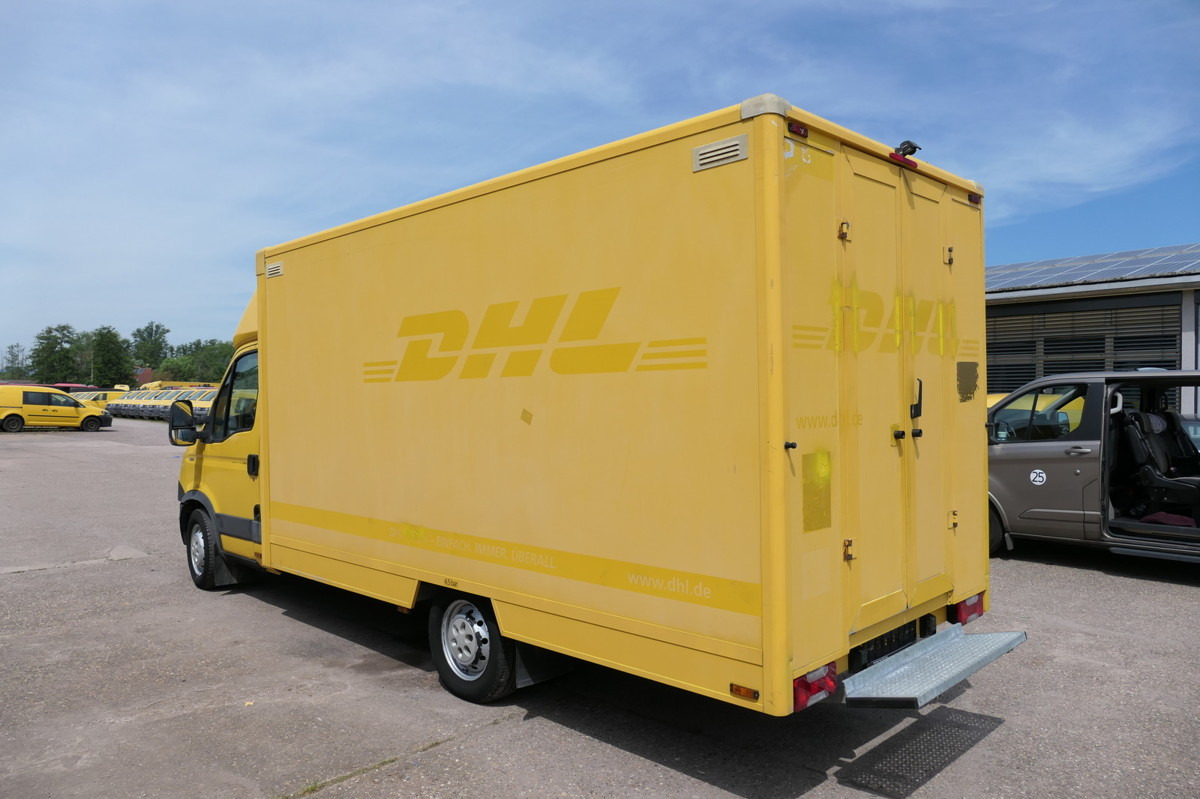 IVECO Daily 35 S11 C30C AUTOMATIK KAMERA Regale LUFT D - Closed box van: picture 4 IVECO Daily 35 S11 C30C AUTOMATIK KAMERA Regale LUFT D - Closed box van: picture 4