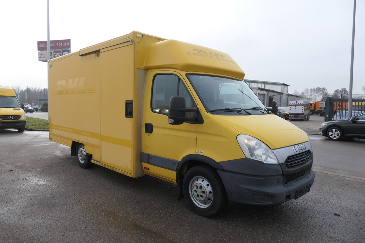 IVECO Daily 35 S11 C30C AUTOMATIK KAMERA Regale LUFT D - Closed box van: picture 2 IVECO Daily 35 S11 C30C AUTOMATIK KAMERA Regale LUFT D - Closed box van: picture 2