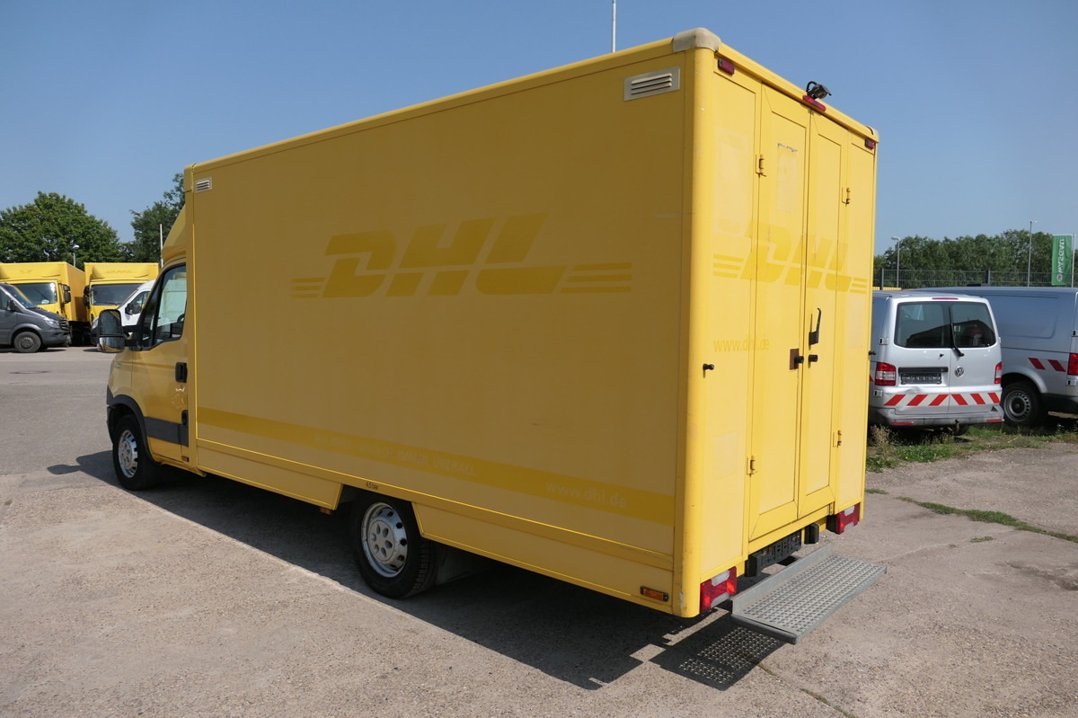 IVECO Daily 35 S11 C30C AUTOMATIK KAMERA Regale LUFT D - Closed box van: picture 4 IVECO Daily 35 S11 C30C AUTOMATIK KAMERA Regale LUFT D - Closed box van: picture 4