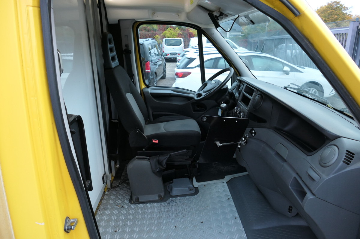 IVECO Daily 35 S11 C30C AUTOMATIK KAMERA Regale LUFT D - Closed box van: picture 5 IVECO Daily 35 S11 C30C AUTOMATIK KAMERA Regale LUFT D - Closed box van: picture 5