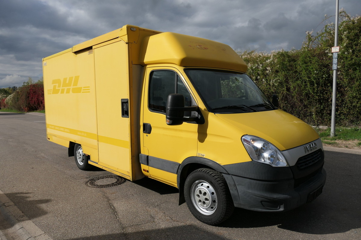 IVECO Daily 35 S11 C30C AUTOMATIK KAMERA Regale LUFT D - Closed box van: picture 2 IVECO Daily 35 S11 C30C AUTOMATIK KAMERA Regale LUFT D - Closed box van: picture 2