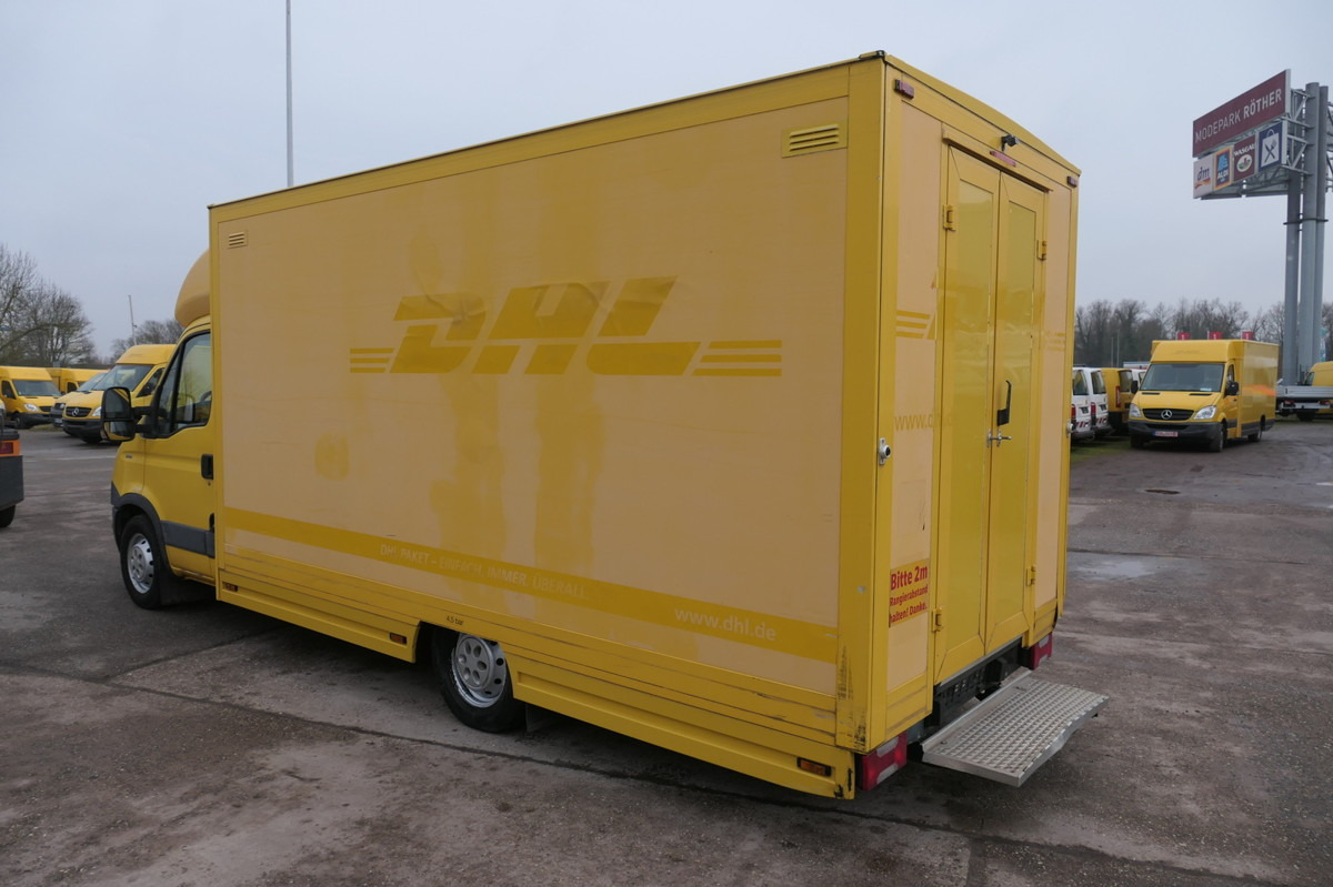 IVECO Daily 35 S11 C30C AUTOMATIK KAMERA Regale LUFT D - Closed box van: picture 4 IVECO Daily 35 S11 C30C AUTOMATIK KAMERA Regale LUFT D - Closed box van: picture 4