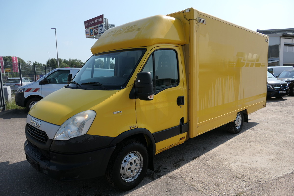 IVECO Daily 35 S11 C30C AUTOMATIK KAMERA Regale LUFT D - Closed box van: picture 2 IVECO Daily 35 S11 C30C AUTOMATIK KAMERA Regale LUFT D - Closed box van: picture 2