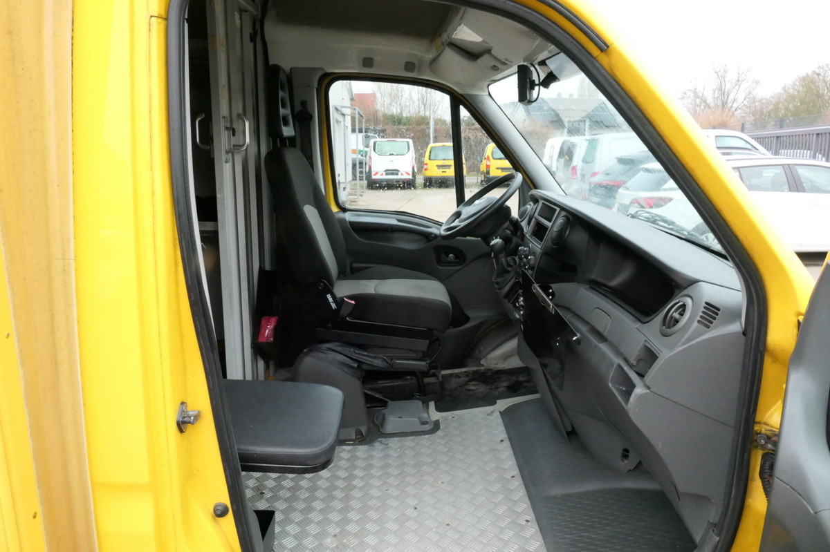 IVECO Daily 35 S11 C30C AUTOMATIK KAMERA Regale LUFT D - Closed box van: picture 5 IVECO Daily 35 S11 C30C AUTOMATIK KAMERA Regale LUFT D - Closed box van: picture 5