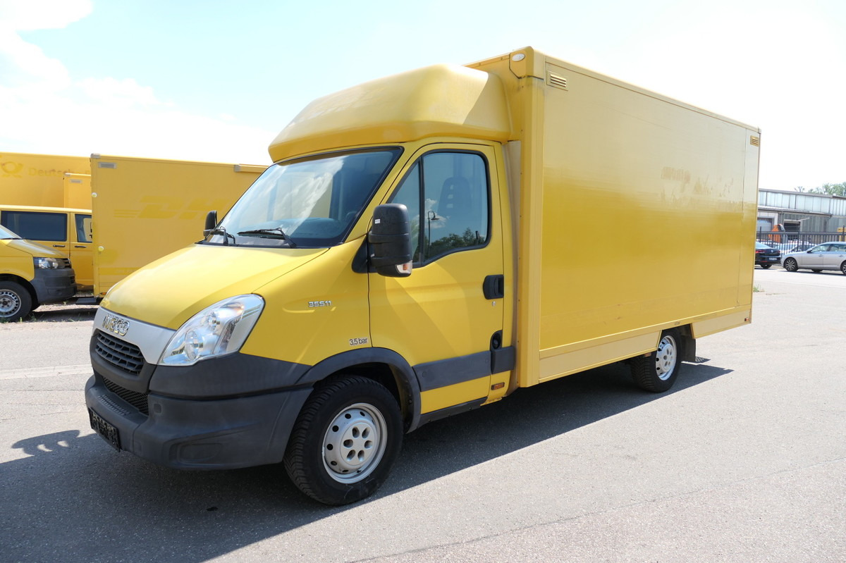 IVECO Daily 35 S11 C30C AUTOMATIK KAMERA Regale LUFT D - Closed box van: picture 1 IVECO Daily 35 S11 C30C AUTOMATIK KAMERA Regale LUFT D - Closed box van: picture 1