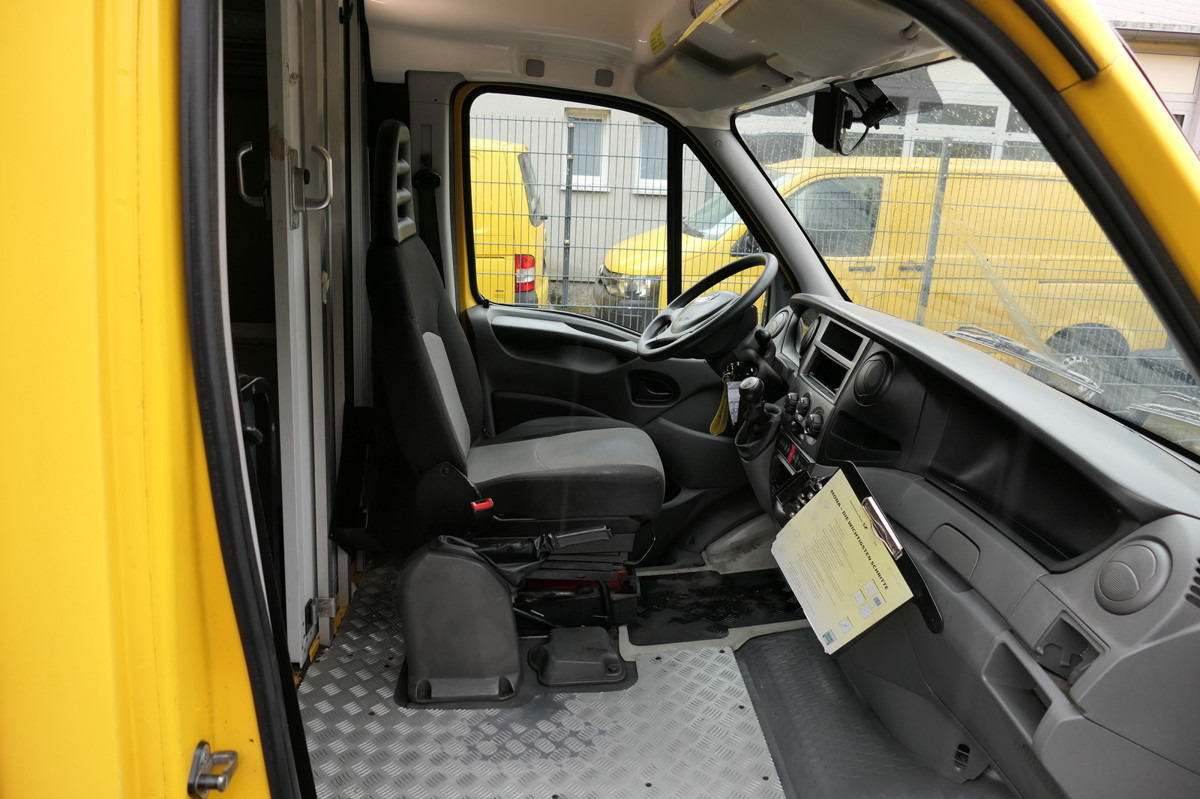 IVECO Daily 35 S11 C30C AUTOMATIK KAMERA Regale LUFT D - Closed box van: picture 5 IVECO Daily 35 S11 C30C AUTOMATIK KAMERA Regale LUFT D - Closed box van: picture 5