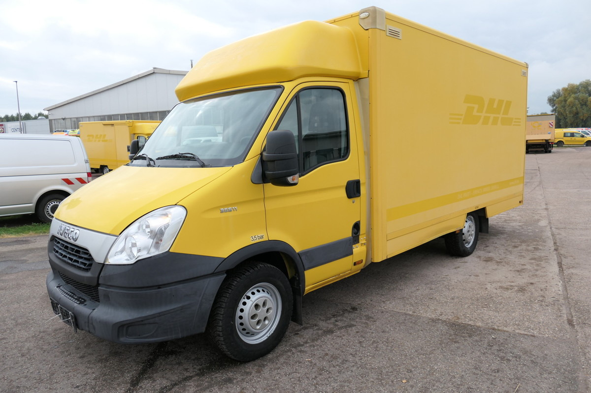 IVECO Daily 35 S11 C30C AUTOMATIK KAMERA Regale LUFT D - Closed box van: picture 1 IVECO Daily 35 S11 C30C AUTOMATIK KAMERA Regale LUFT D - Closed box van: picture 1