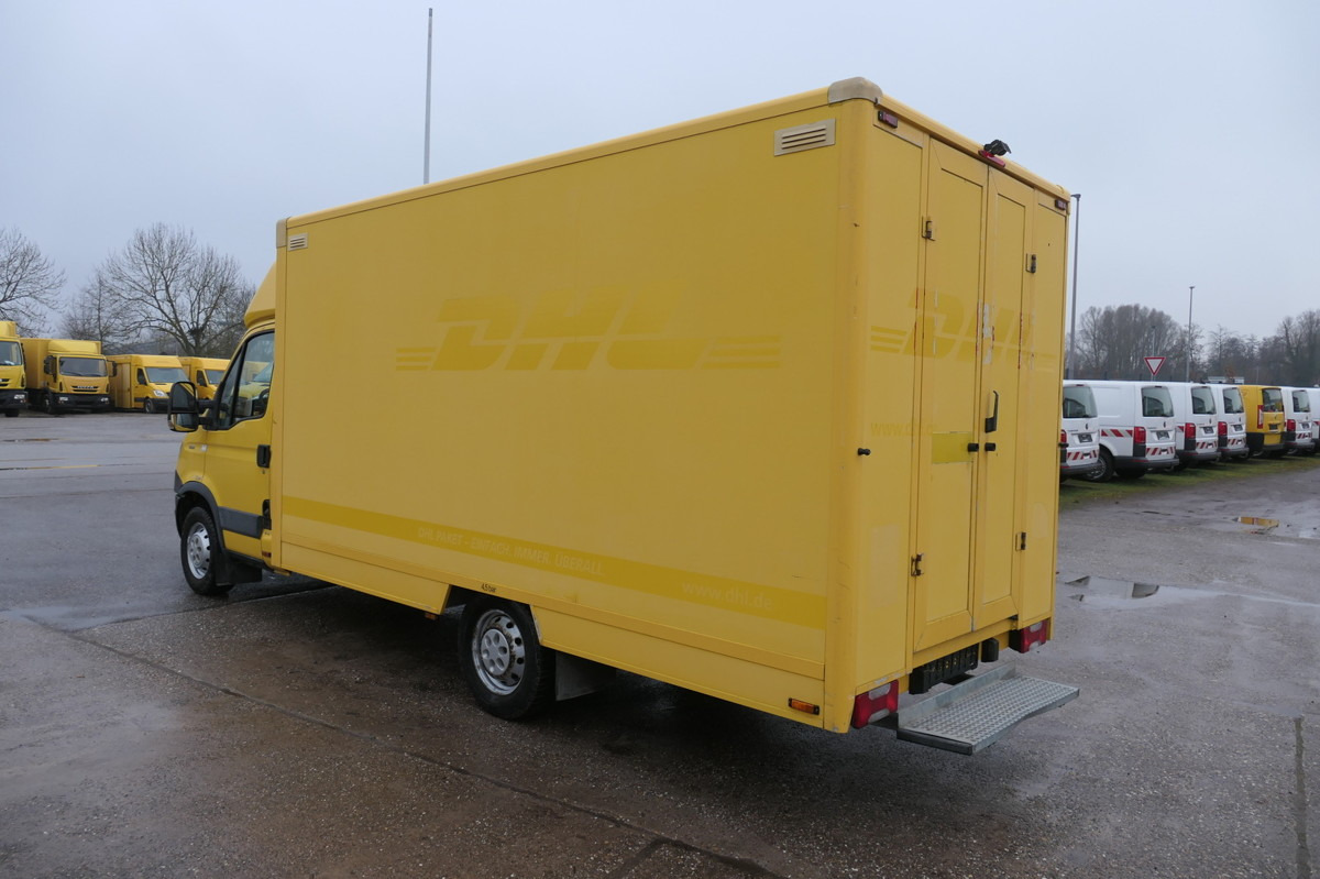 IVECO Daily 35 S11 C30C AUTOMATIK KAMERA Regale LUFT D - Closed box van: picture 4 IVECO Daily 35 S11 C30C AUTOMATIK KAMERA Regale LUFT D - Closed box van: picture 4