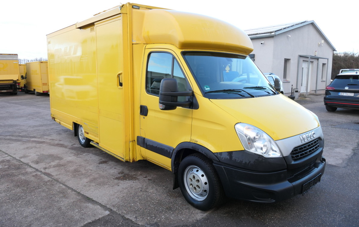 IVECO Daily 35 S11 C30C AUTOMATIK KAMERA Regale LUFT D - Closed box van: picture 2 IVECO Daily 35 S11 C30C AUTOMATIK KAMERA Regale LUFT D - Closed box van: picture 2