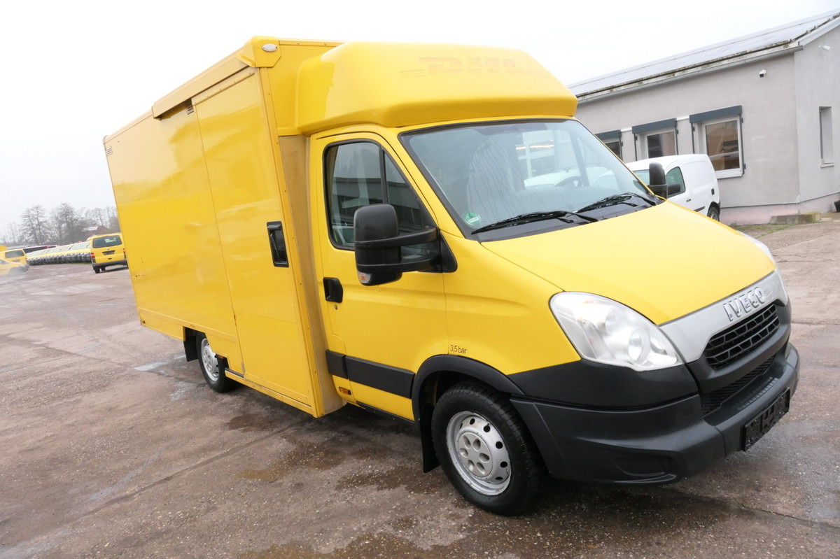 IVECO Daily 35 S11 C30C AUTOMATIK KAMERA Regale LUFT D - Closed box van: picture 2 IVECO Daily 35 S11 C30C AUTOMATIK KAMERA Regale LUFT D - Closed box van: picture 2