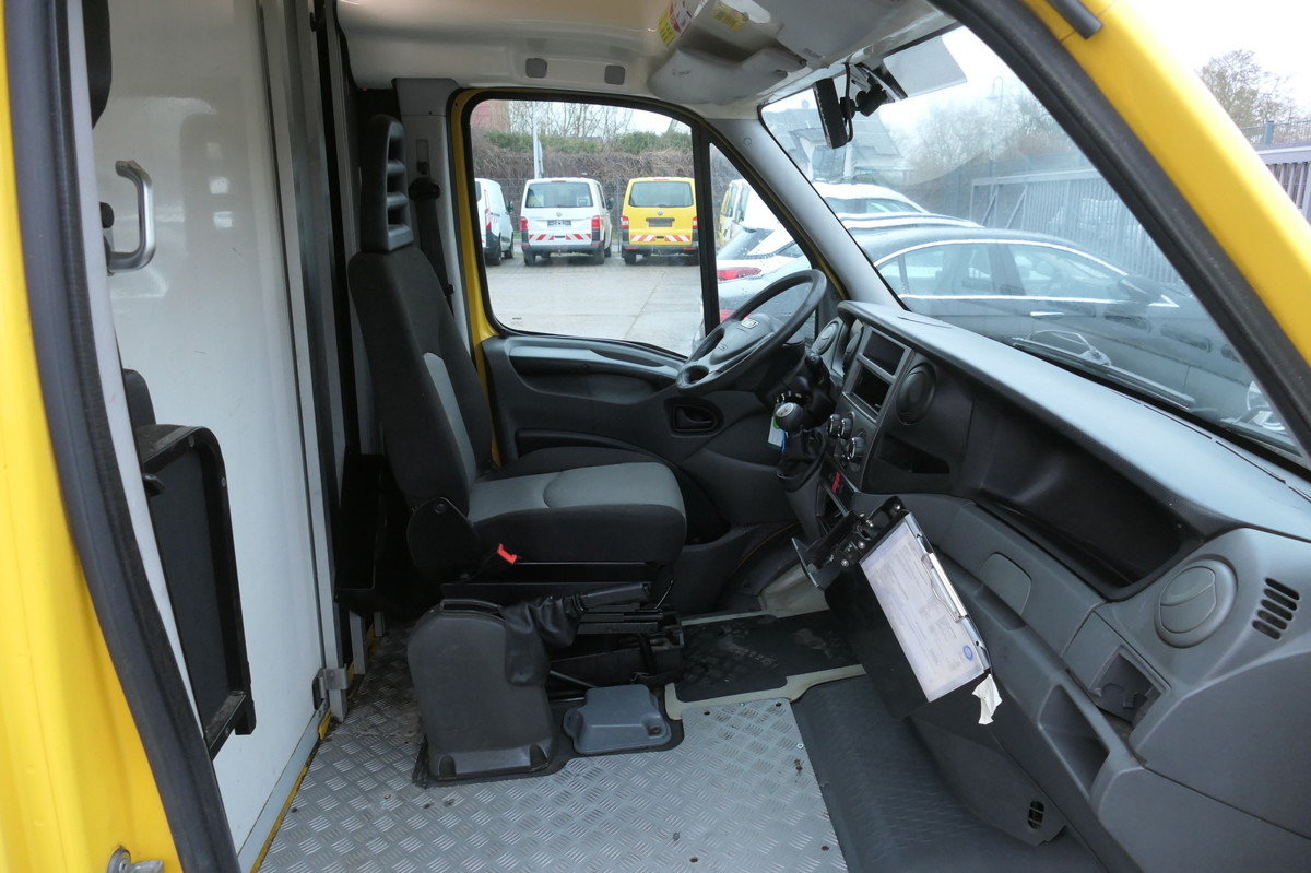 IVECO Daily 35 S11 C30C AUTOMATIK KAMERA Regale LUFT D - Closed box van: picture 5 IVECO Daily 35 S11 C30C AUTOMATIK KAMERA Regale LUFT D - Closed box van: picture 5