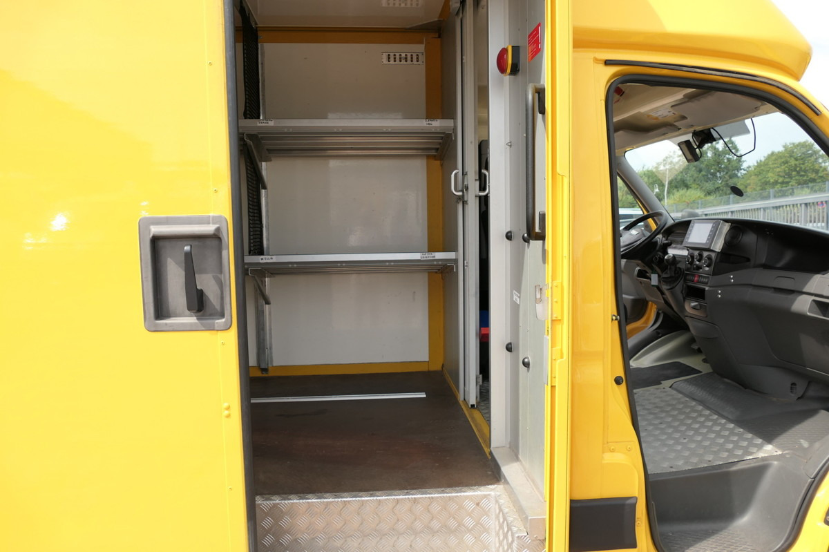 Interior photo 1: IVECO Daily 35 S11 C30C ELEKTRO COC Umbau 08/2021 Firm leasing IVECO Daily 35 S11 C30C ELEKTRO COC Umbau 08/2021 Firm