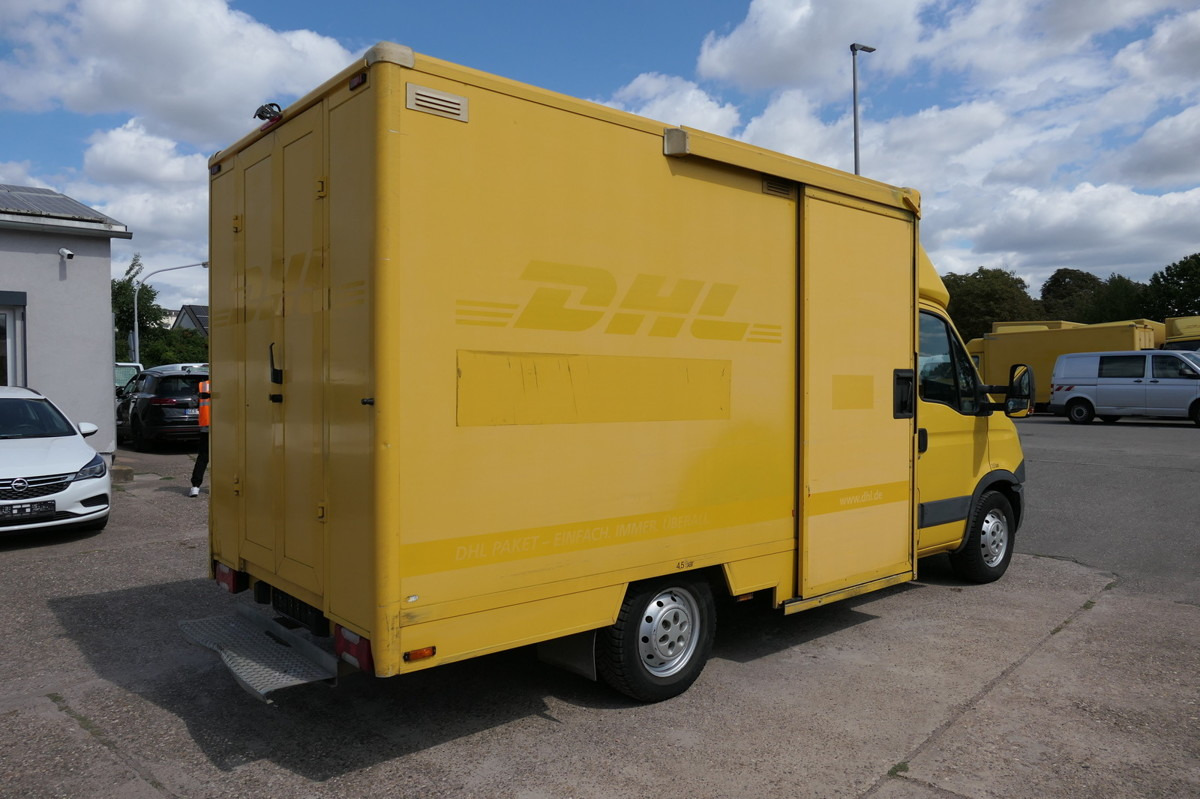 IVECO Daily 35 S11 C30C KURZ AUTOMATIK KAMERA Regale L - Closed box van: picture 3 IVECO Daily 35 S11 C30C KURZ AUTOMATIK KAMERA Regale L - Closed box van: picture 3