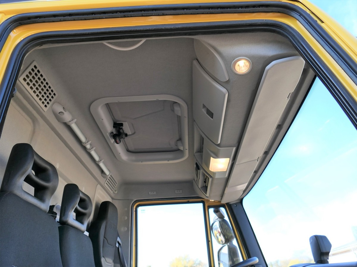 Curtain side truck IVECO EuroCargo ML 120 E 25 EURO-6 AHK LBW 3-SITZER Co: picture 17