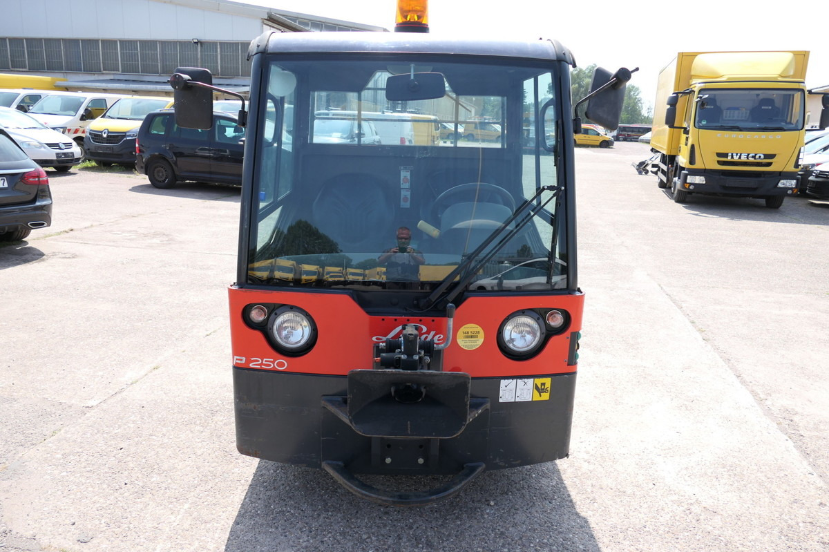 LINDE P250 Schlepper AHK Batterie 50/2020 - Tow tractor: picture 2 LINDE P250 Schlepper AHK Batterie 50/2020 - Tow tractor: picture 2