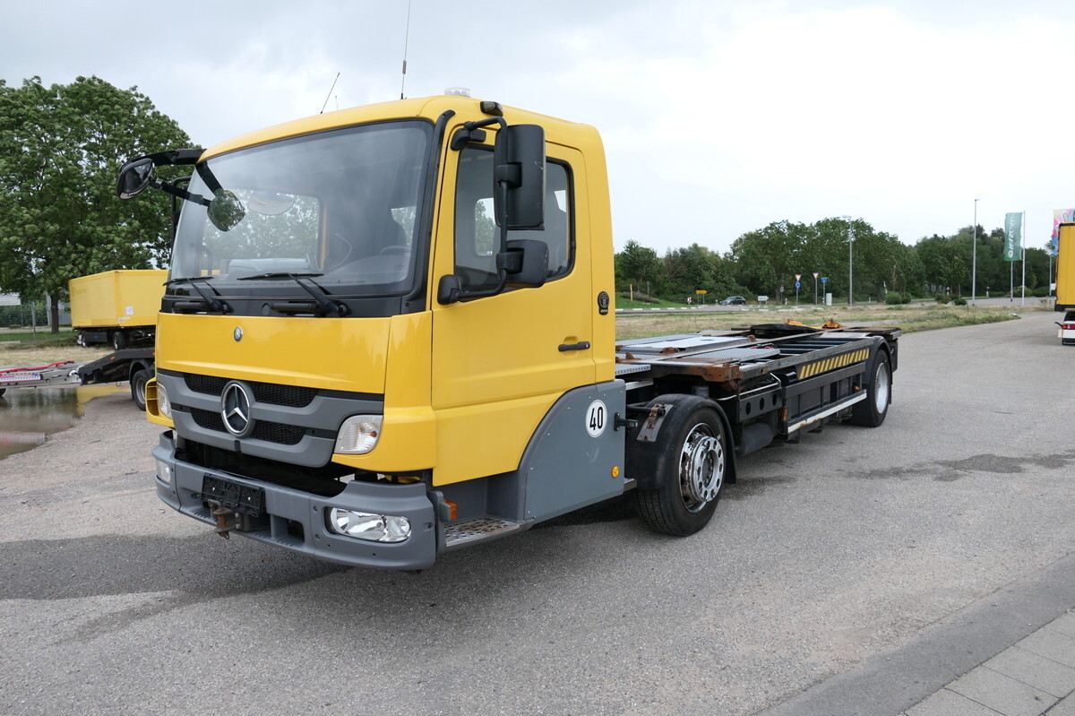 MERCEDES-BENZ KAMAG WBH 25 Wiesel Terberg Umsetzfahrz. Sattelk - Container transporter/ Swap body truck: picture 4 MERCEDES-BENZ KAMAG WBH 25 Wiesel Terberg Umsetzfahrz. Sattelk - Container transporter/ Swap body truck: picture 4