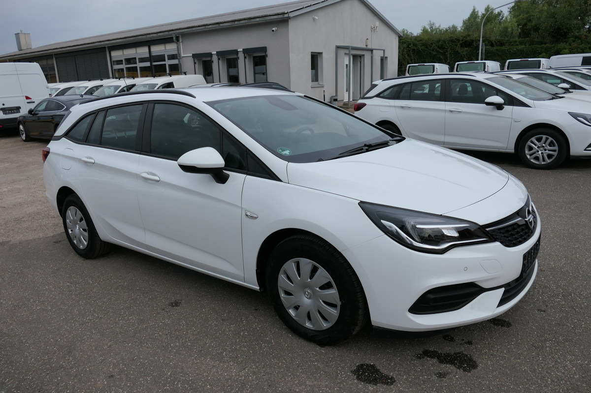 OPEL Astra Sports Tourer 1.5 CDTI KLIMA - Car: picture 2 OPEL Astra Sports Tourer 1.5 CDTI KLIMA - Car: picture 2
