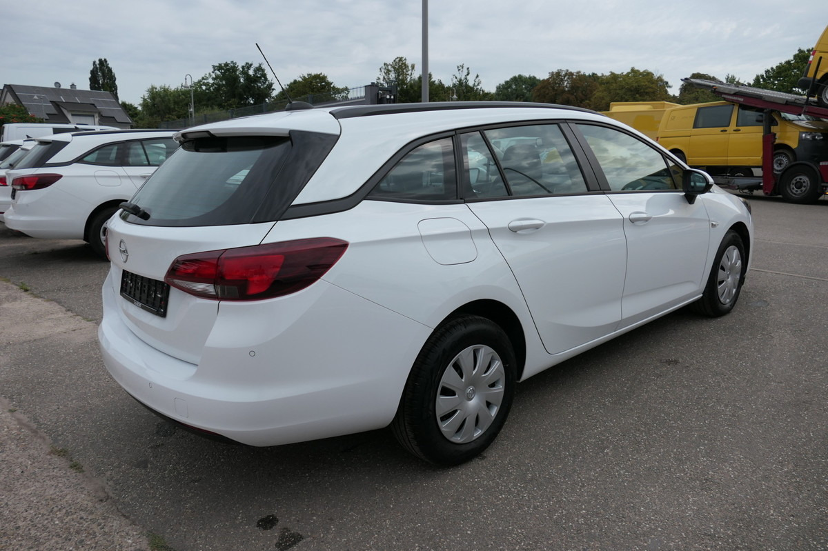 OPEL Astra Sports Tourer 1.5 CDTI KLIMA - Car: picture 3 OPEL Astra Sports Tourer 1.5 CDTI KLIMA - Car: picture 3