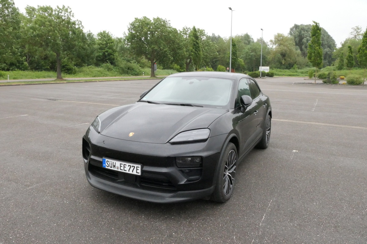PORSCHE Macan 4 Electric - Bose Soundsystem Kombilimousi - SUV: picture 1 PORSCHE Macan 4 Electric - Bose Soundsystem Kombilimousi - SUV: picture 1