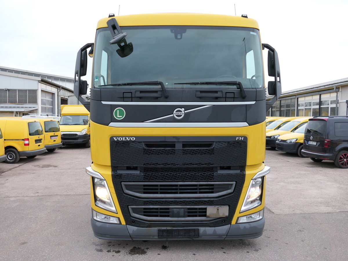 VOLVO FH 26.420 6x2 BDF - Box truck: picture 2 VOLVO FH 26.420 6x2 BDF - Box truck: picture 2
