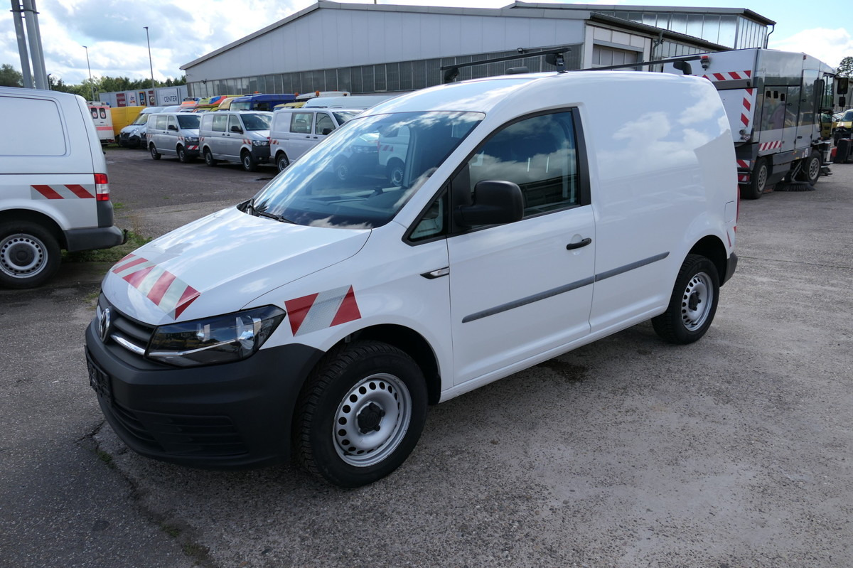 VW Caddy 2.0 TDI 4Motion Klima Werkstatteinbauten T - Small van: picture 3 VW Caddy 2.0 TDI 4Motion Klima Werkstatteinbauten T - Small van: picture 3