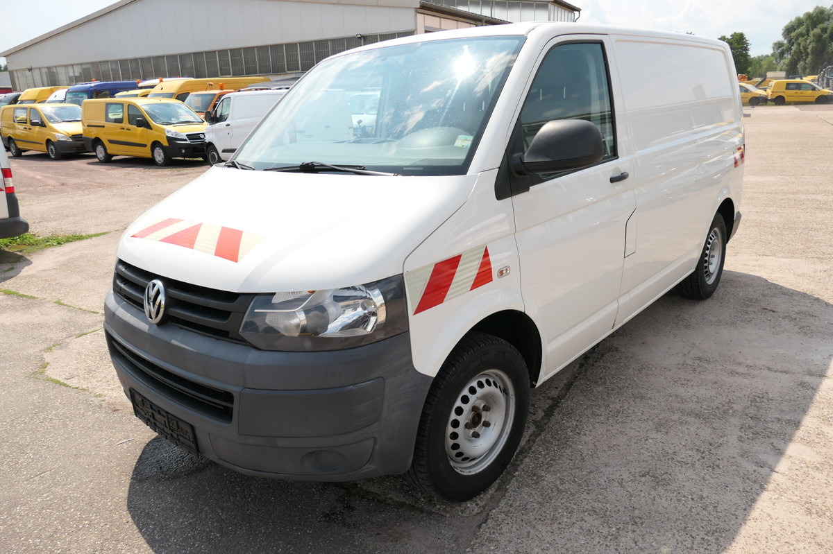 VW T5 Transporter 2.0 TDI 4Motion 3Sitzer AHK KLIMA - Small van: picture 3 VW T5 Transporter 2.0 TDI 4Motion 3Sitzer AHK KLIMA - Small van: picture 3