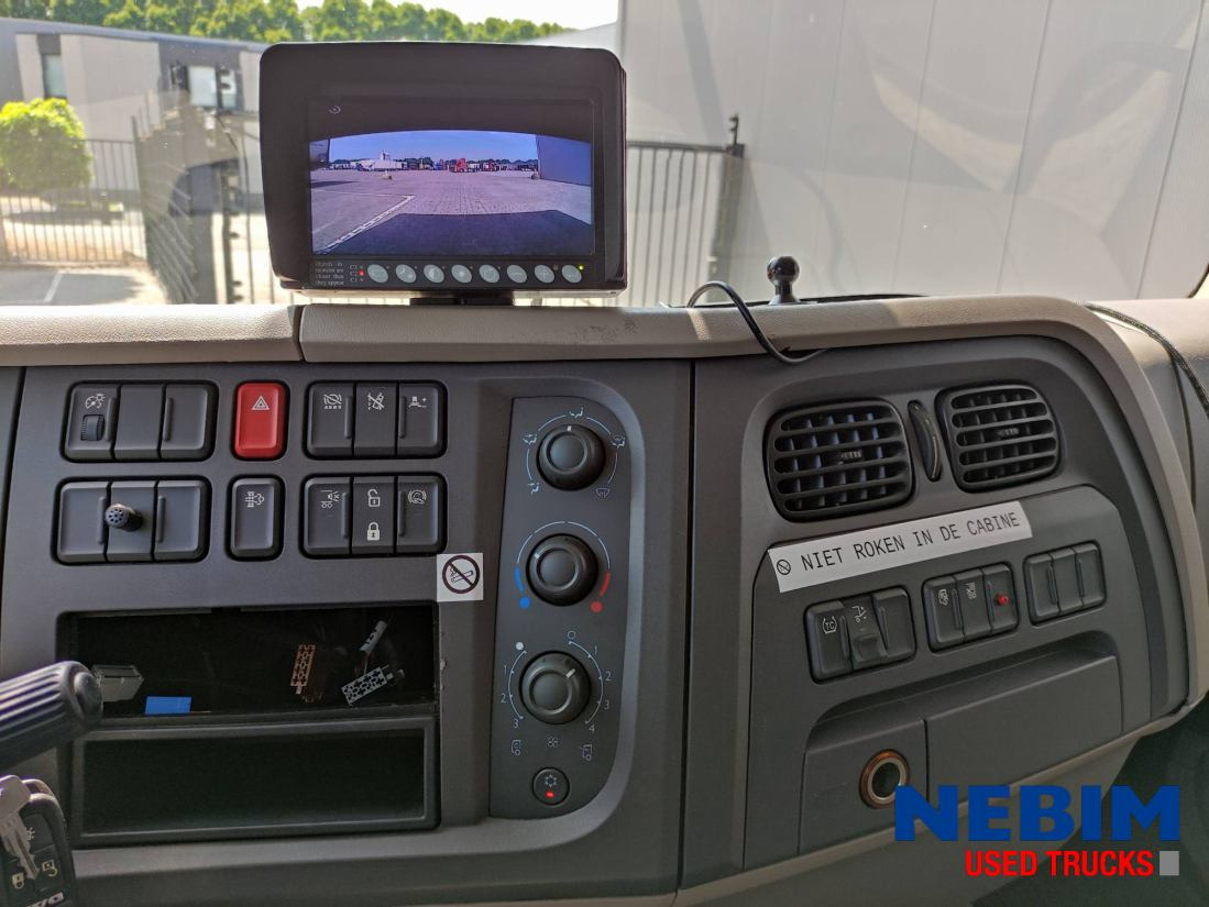 DAF LF 230 4x2 19.000Kg - 2200Kg Taillift - Box truck: picture 5 DAF LF 230 4x2 19.000Kg - 2200Kg Taillift - Box truck: picture 5