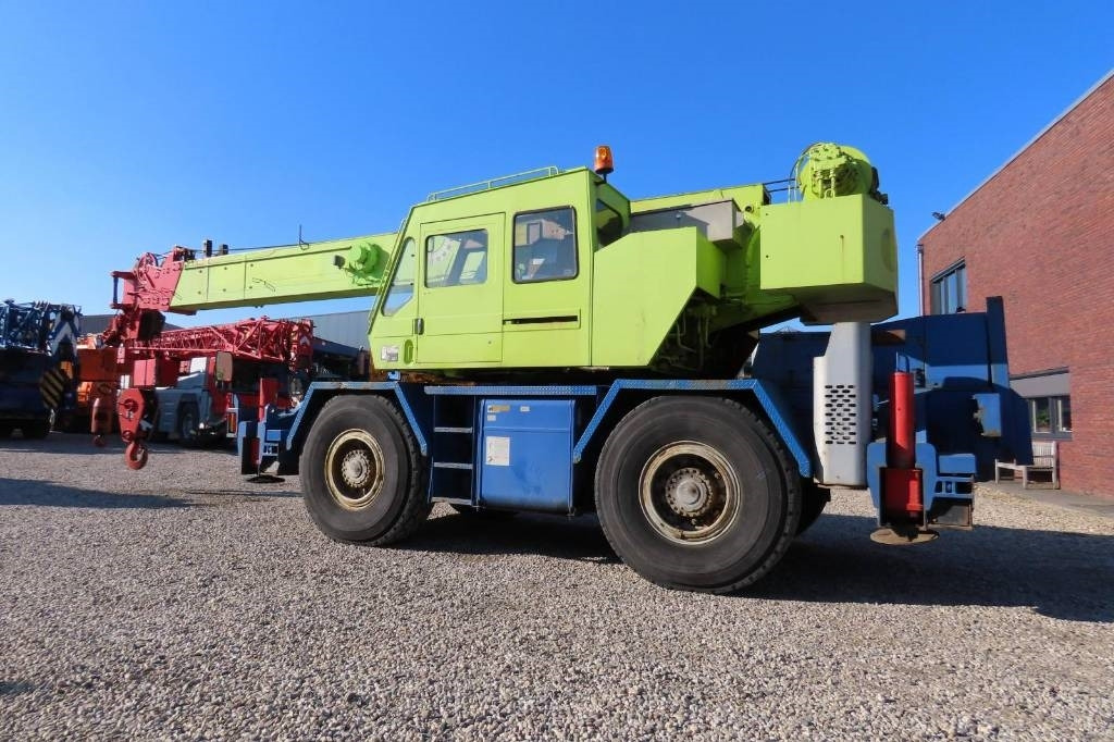 Tadano TR 250 E - Mobile crane: picture 4 Tadano TR 250 E - Mobile crane: picture 4