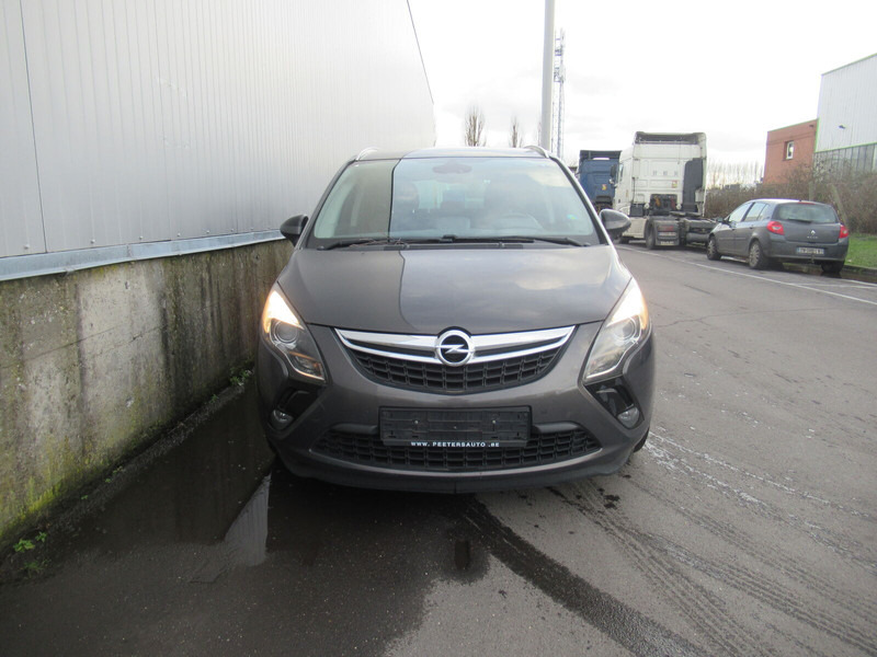 Opel Zafira Touren - Car: picture 2 Opel Zafira Touren - Car: picture 2