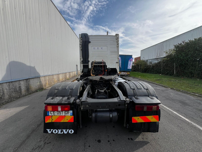 Tractor unit Volvo FH460: picture 6