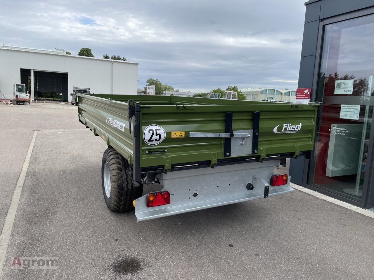 Fliegl EDK 60 FOX - Farm tipping trailer/ Dumper: picture 4 Fliegl EDK 60 FOX - Farm tipping trailer/ Dumper: picture 4