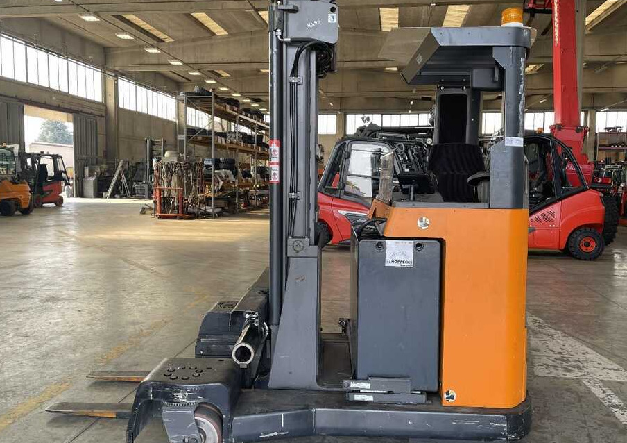 Still UFS 250 D TFVXF 480 batt. 2018 - 4-way reach truck: picture 3 Still UFS 250 D TFVXF 480 batt. 2018 - 4-way reach truck: picture 3