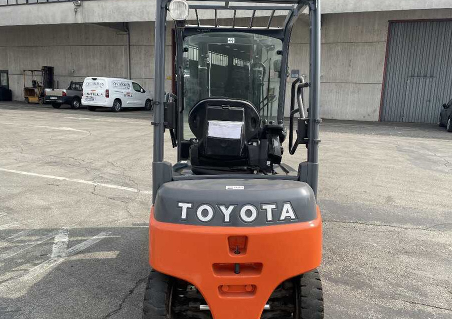 TOYOTA Toyota 8 FBM 16T - Electric forklift: picture 3 TOYOTA Toyota 8 FBM 16T - Electric forklift: picture 3