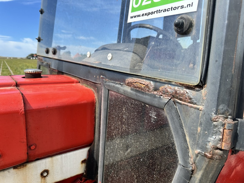 International 845 - Farm tractor: picture 2 International 845 - Farm tractor: picture 2