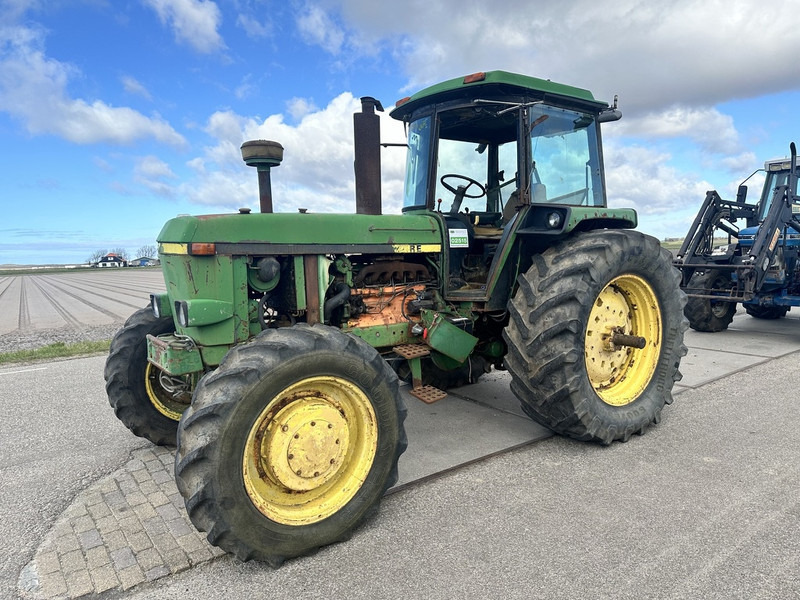 John Deere 4040 - Farm tractor: picture 1 John Deere 4040 - Farm tractor: picture 1