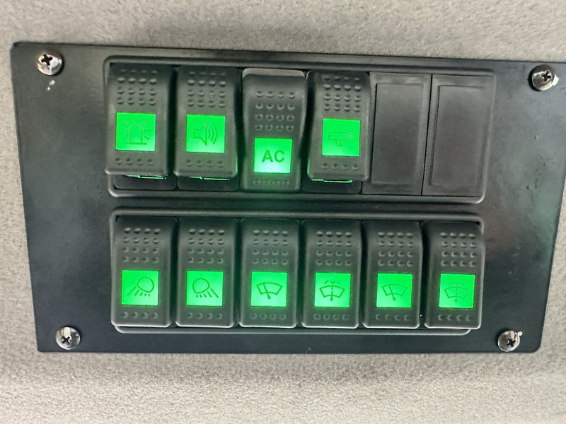 New Farm tractor John Deere 5075E: picture 9