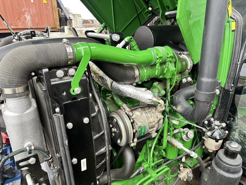 New Farm tractor John Deere 5075E: picture 18