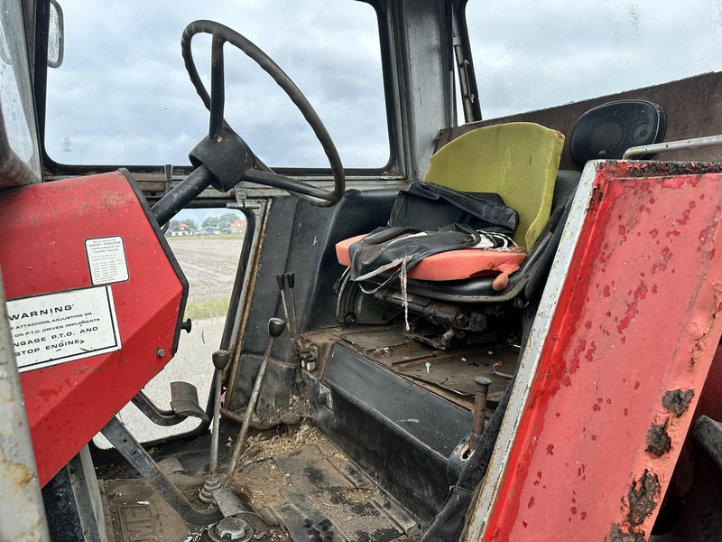 Massey Ferguson 575 - Farm tractor: picture 4 Massey Ferguson 575 - Farm tractor: picture 4