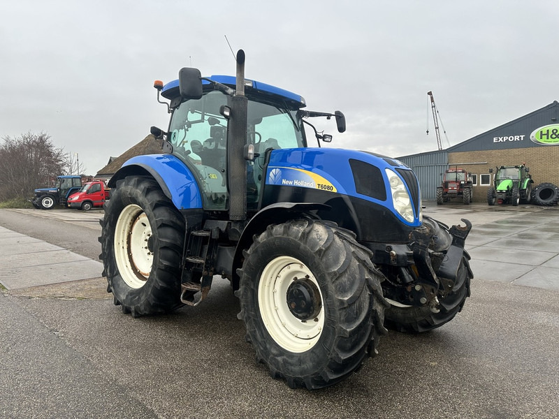 New Holland T6080 - Farm tractor: picture 4 New Holland T6080 - Farm tractor: picture 4