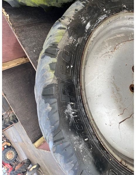 Taurus 230/95 R32 - Tire: picture 2 Taurus 230/95 R32 - Tire: picture 2