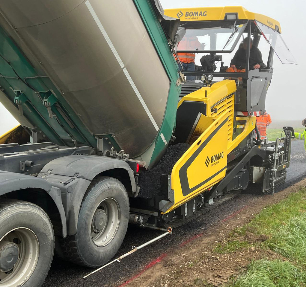 Bomag BF 700 C-3 - Asphalt paver: picture 5 Bomag BF 700 C-3 - Asphalt paver: picture 5