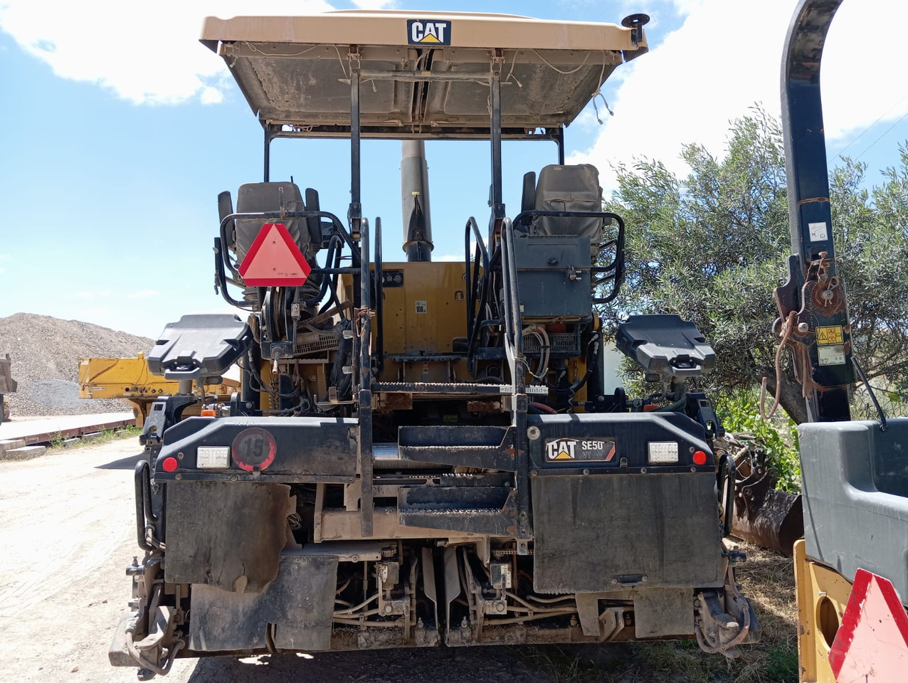 Caterpillar AP655F - Asphalt paver: picture 4 Caterpillar AP655F - Asphalt paver: picture 4