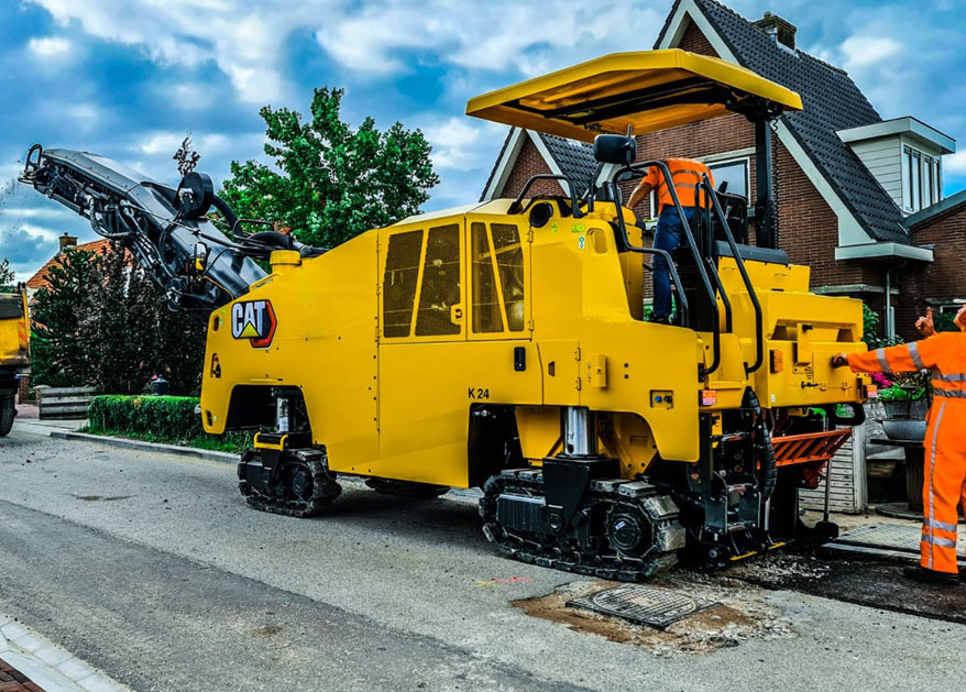 Caterpillar PM313 - Cold planer: picture 2 Caterpillar PM313 - Cold planer: picture 2