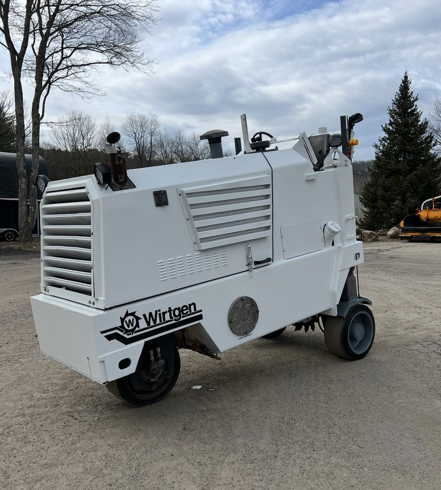 Ditch Witch W 500 - Cold planer: picture 3 Ditch Witch W 500 - Cold planer: picture 3