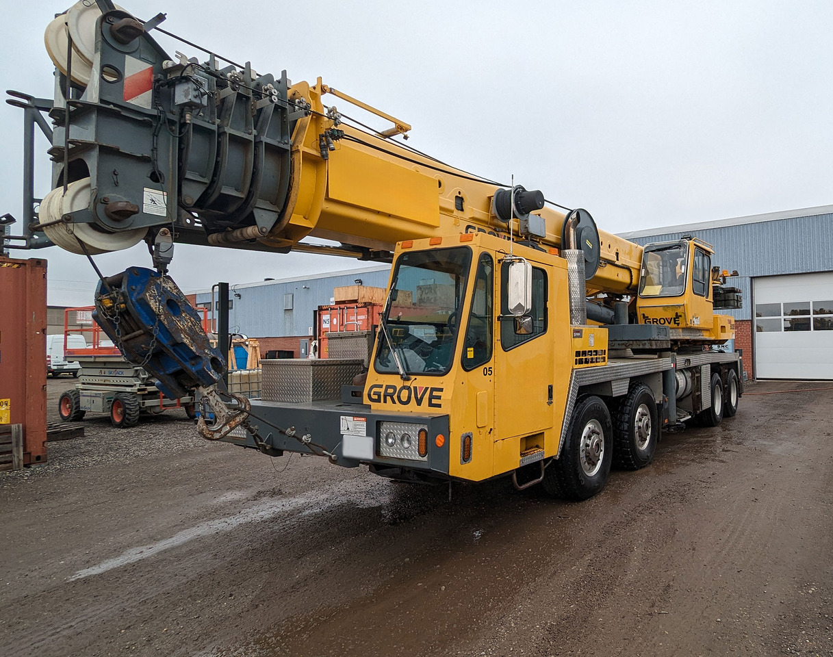 Grove TMS900E - Mobile crane: picture 1 Grove TMS900E - Mobile crane: picture 1